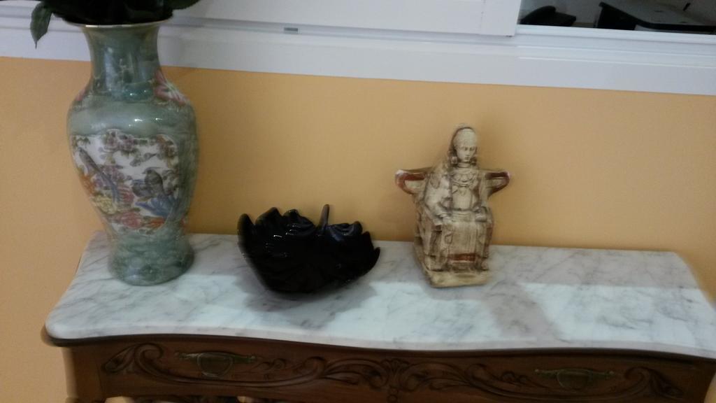 Hostal Virgen Del Pilar Баса Екстериор снимка