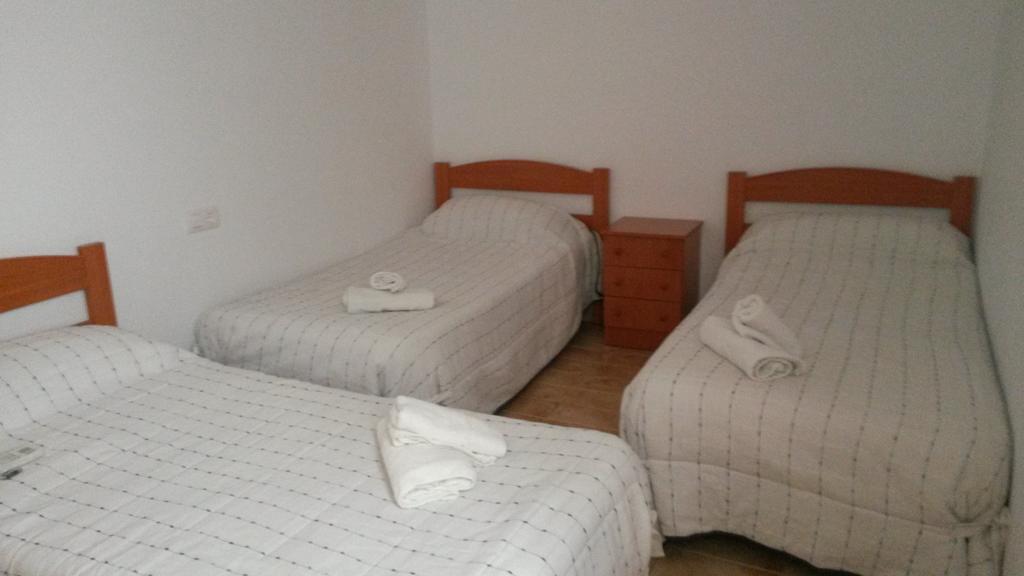 Hostal Virgen Del Pilar Баса Екстериор снимка